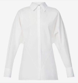 白いコットンシャツ